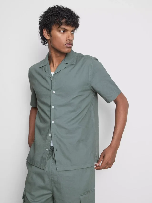 Short sleeve linen blend shirt
