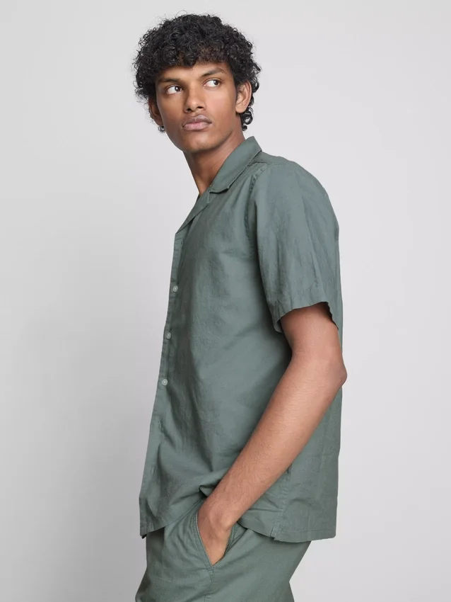 Short sleeve linen blend shirt