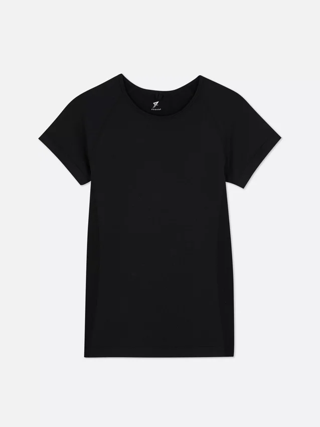 Short sleeve seamless performance top