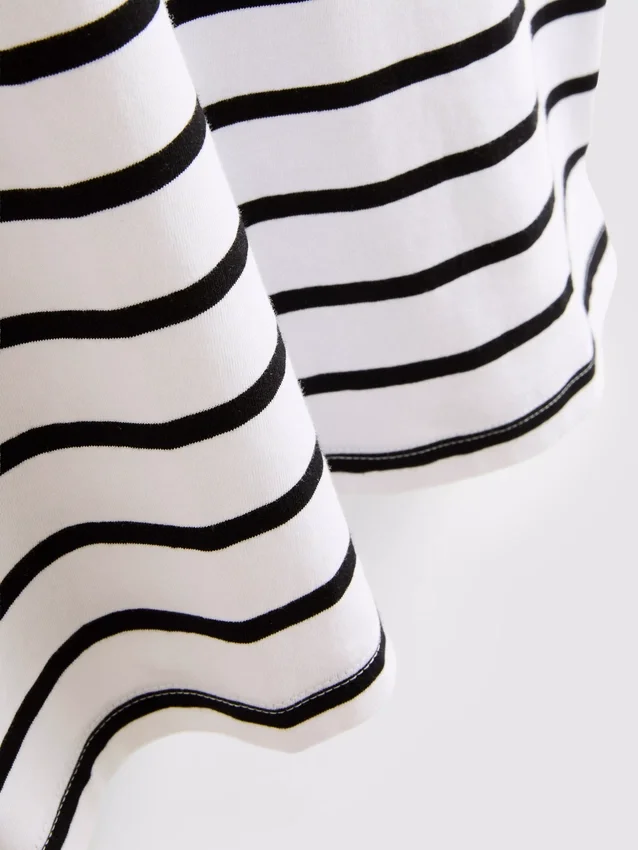 Short sleeve striped crew neck tee