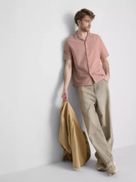 Short sleeve textured shirt
