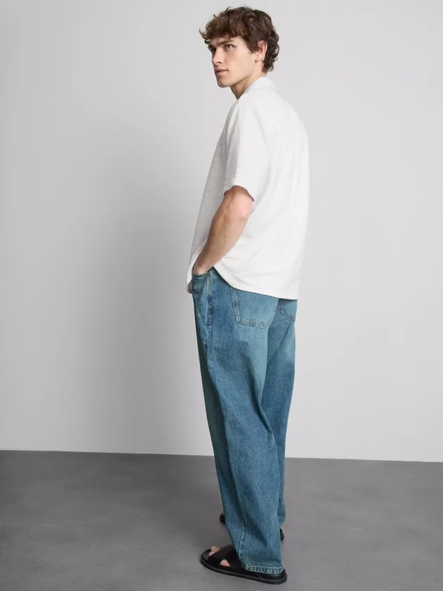 Short sleeve textured shirt