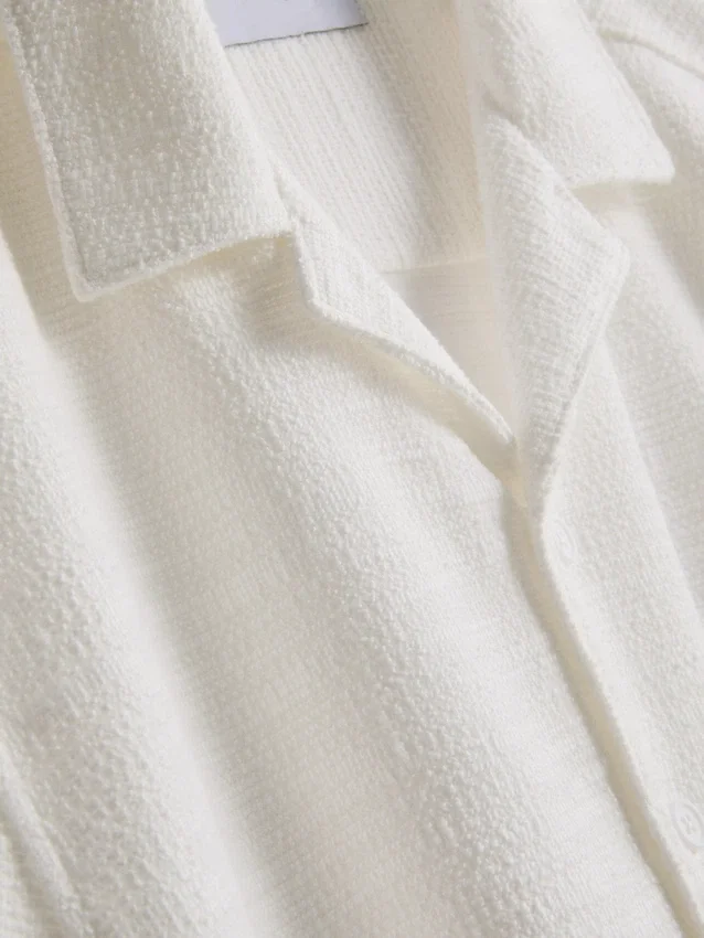 Short sleeve textured shirt