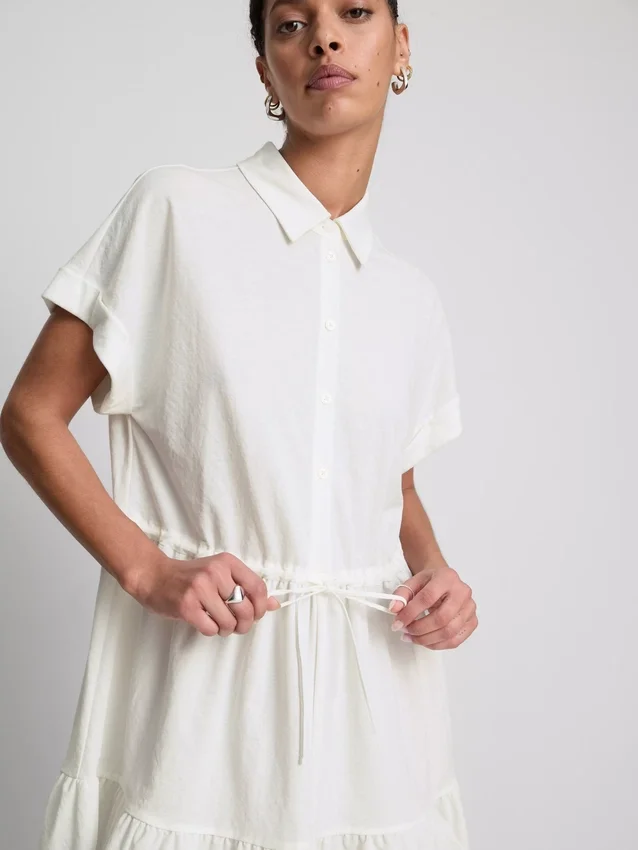 Short-sleeve tiered mini dress
