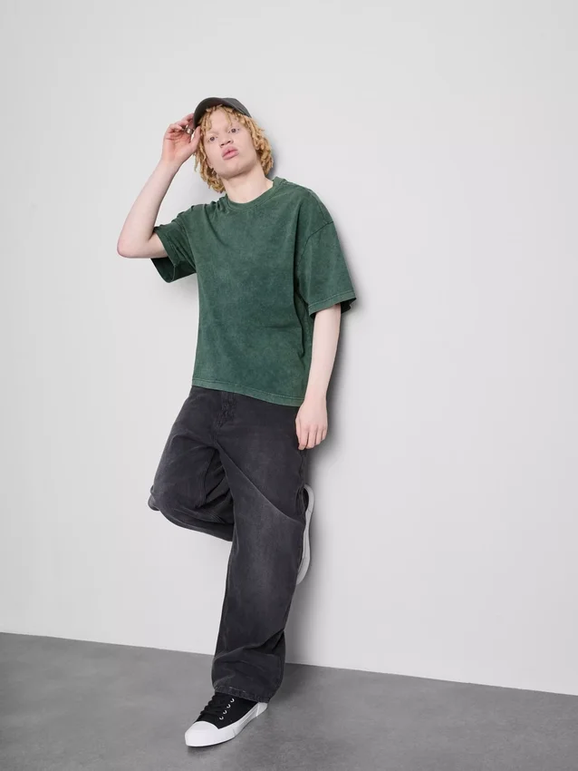 Short sleeved washed t-shirt