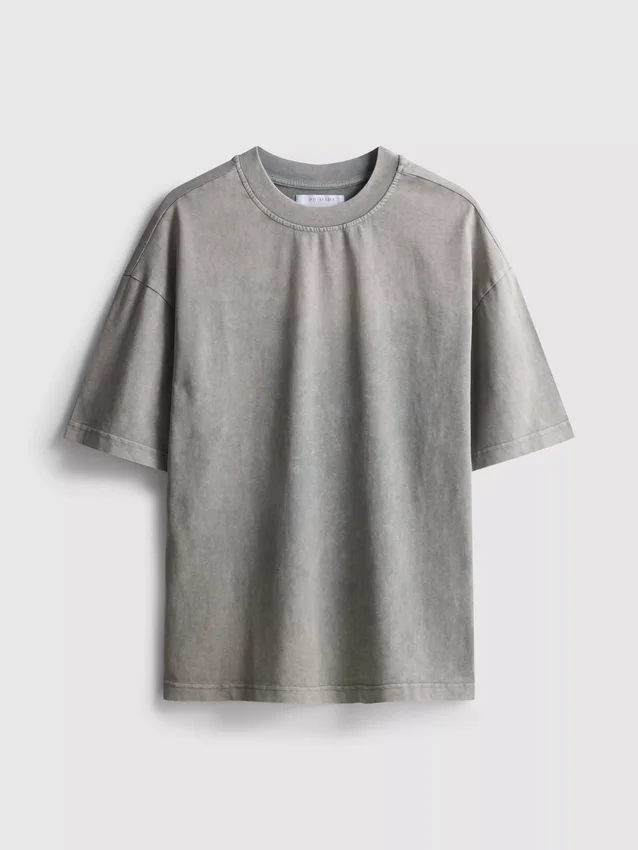 Short sleeved washed t-shirt