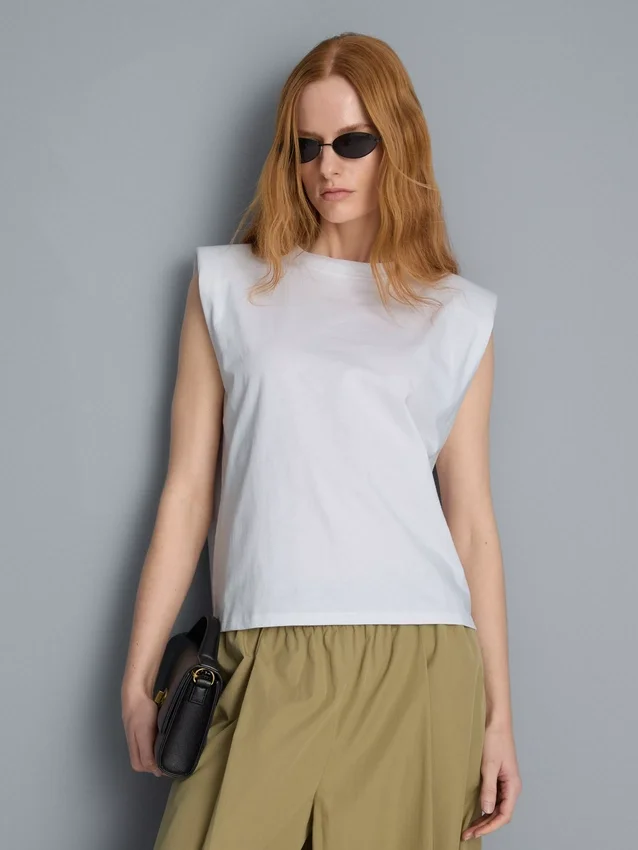 Sleeveless padded-shoulder tee