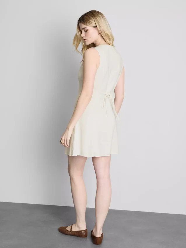 Sleeveless v-neck mini dress