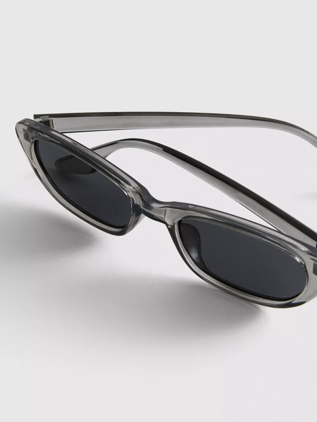 Slim cat eye sunglasses