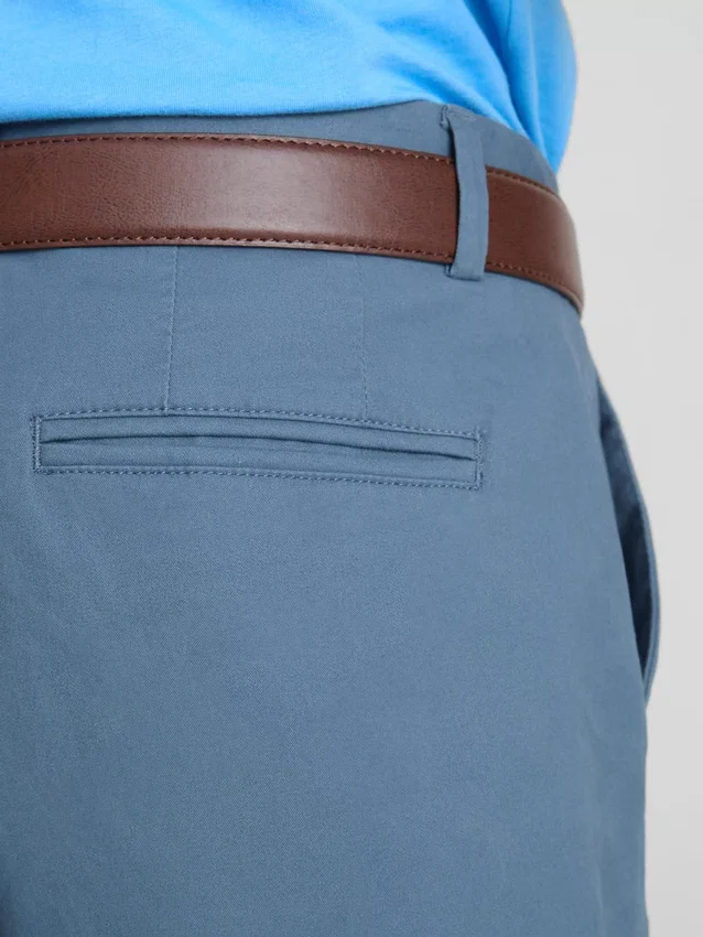 Slim chinos