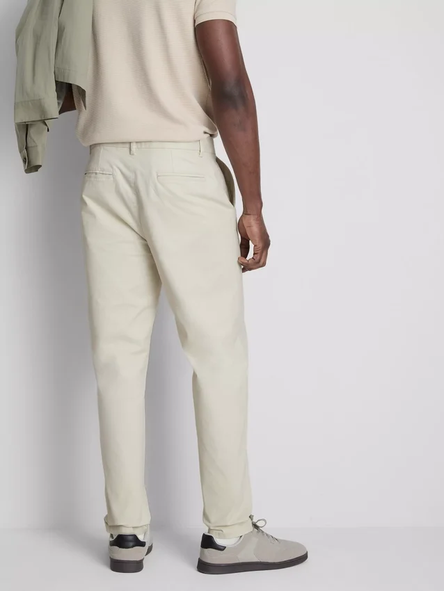 Slim chinos