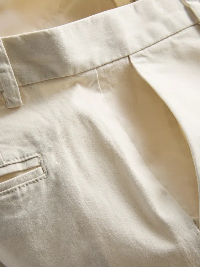 Slim chinos