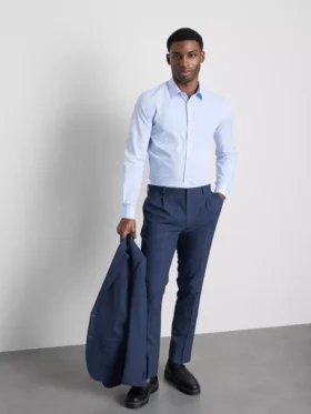 Slim-fit formal shirt