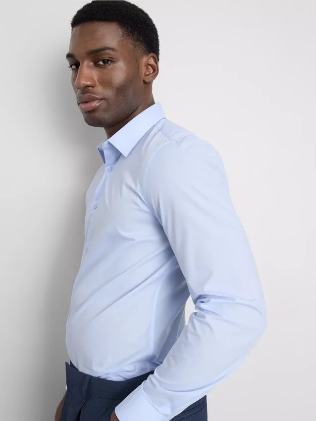 Slim-fit formal shirt