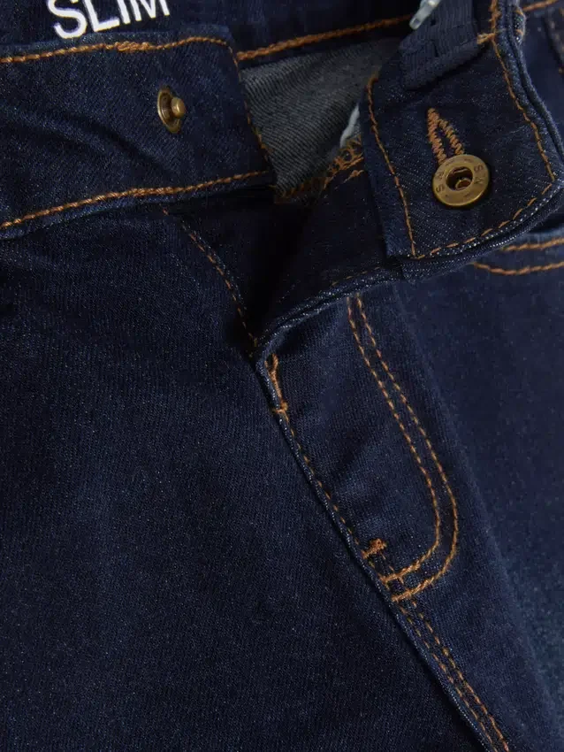 Slim fit jeans