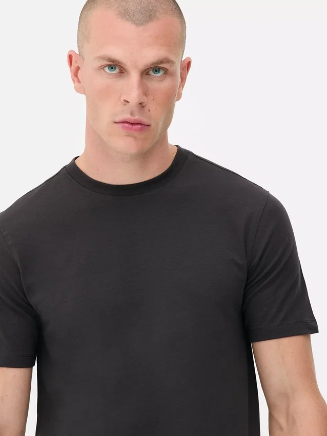 Slim-fit stretch t-shirt