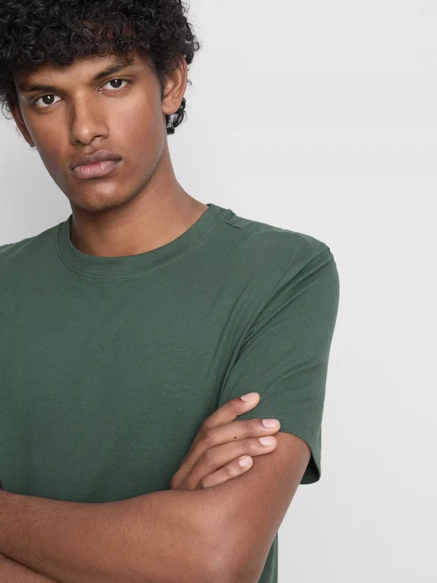 Slim-fit stretch t-shirt