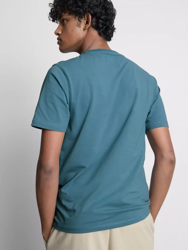Slim-fit stretch t-shirt