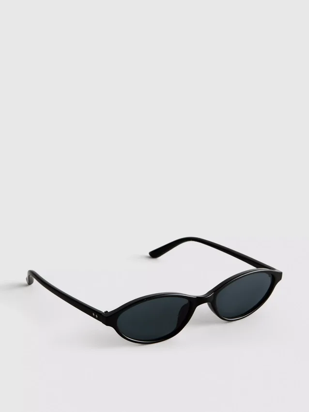 Slim oval sunglasses