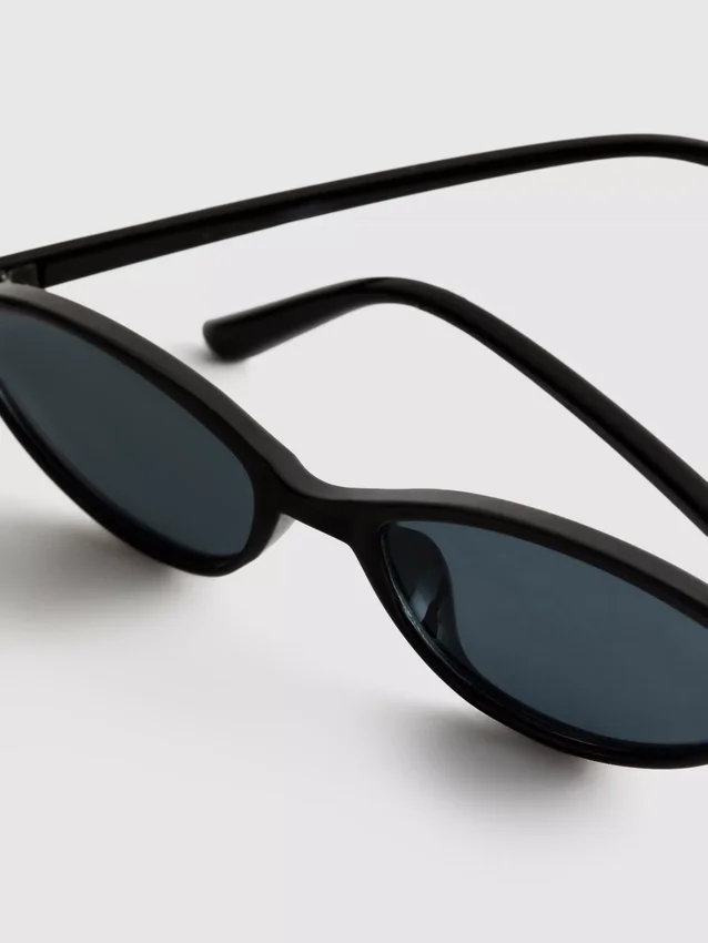 Slim oval sunglasses
