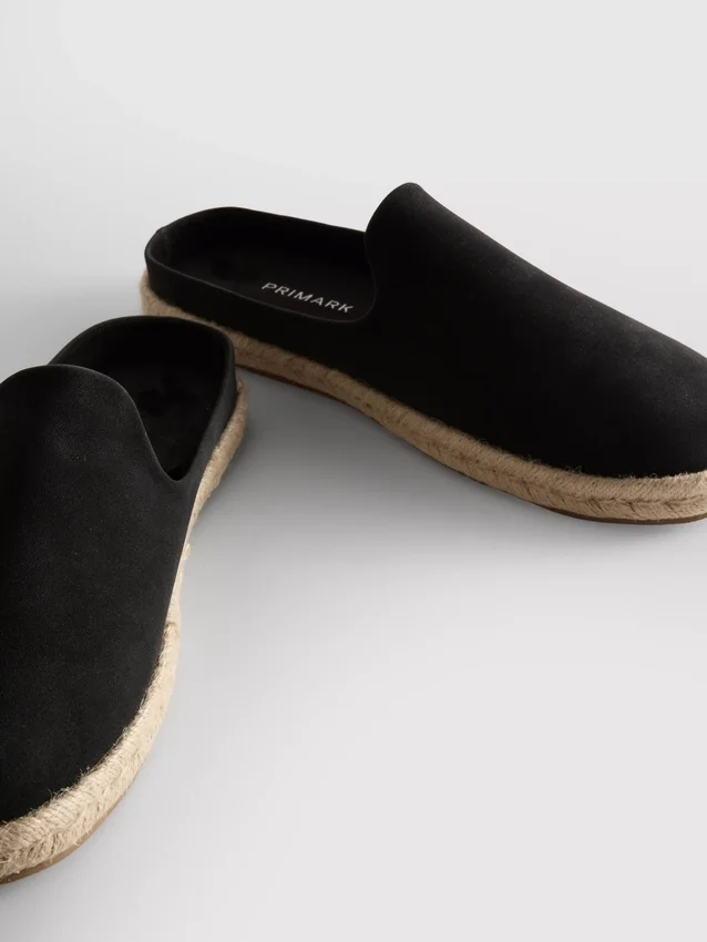 Slip-on espadrille mules