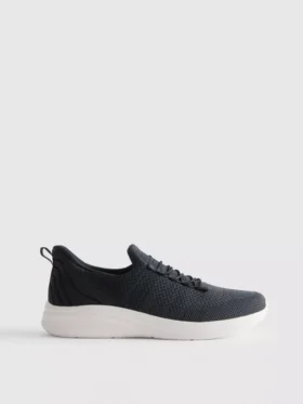 Slip-on low-top sneakers