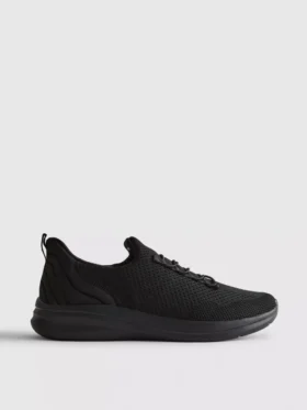 Slip-on low-top sneakers