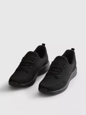 Slip-on low-top sneakers