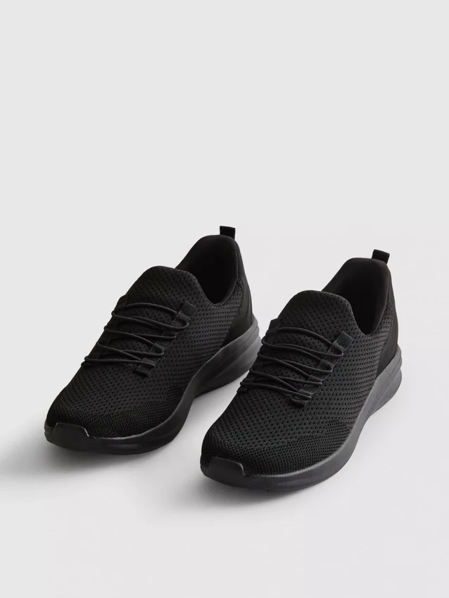 Slip-on low-top sneakers