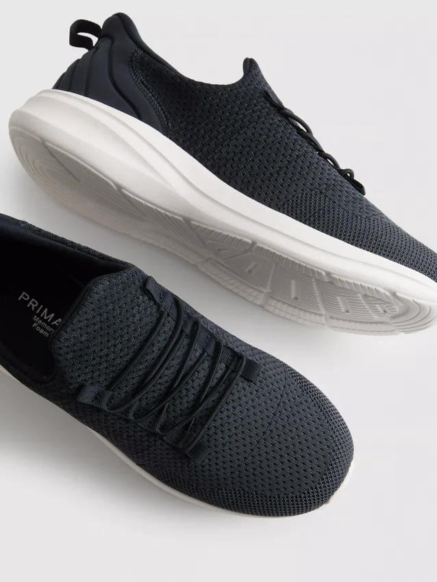 Slip-on low-top sneakers