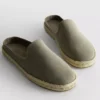 Slip-on mule shoes
