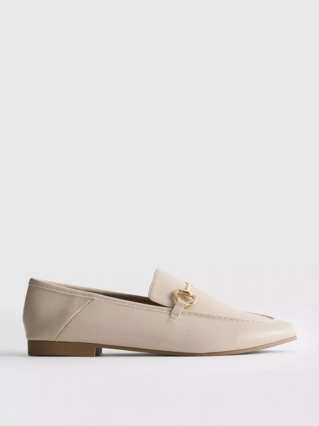 Snaffle detail loafers
