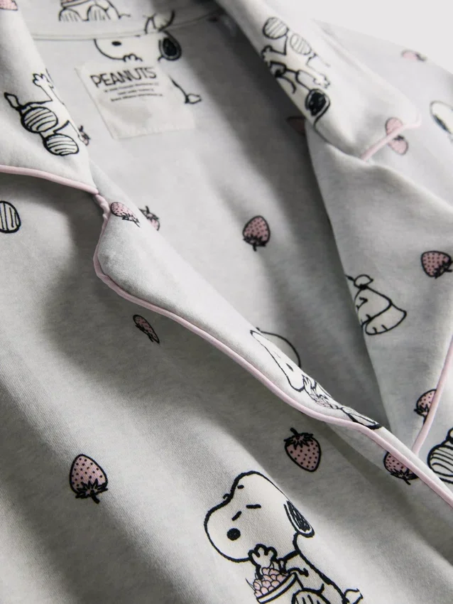 Snoopy graphic boyfriend pajamas