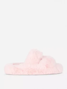 Soft strap slippers