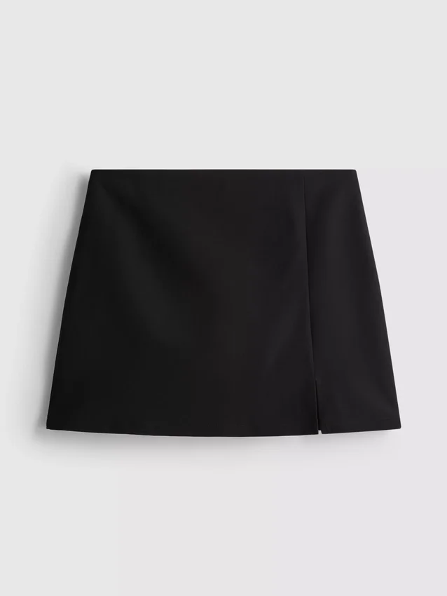 Split hem mini skirt