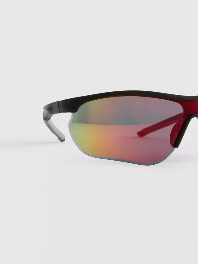 Sports sunglasses