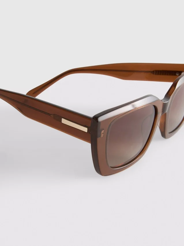Square frame sunglasses