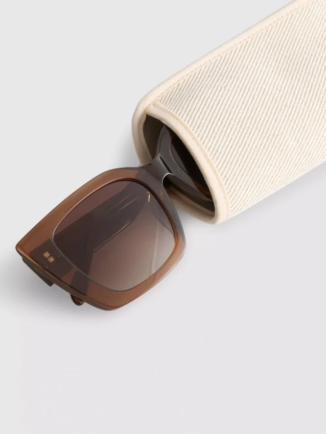 Square frame sunglasses