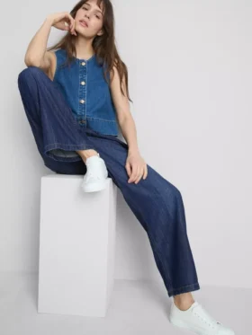 Straight-leg denim joggers