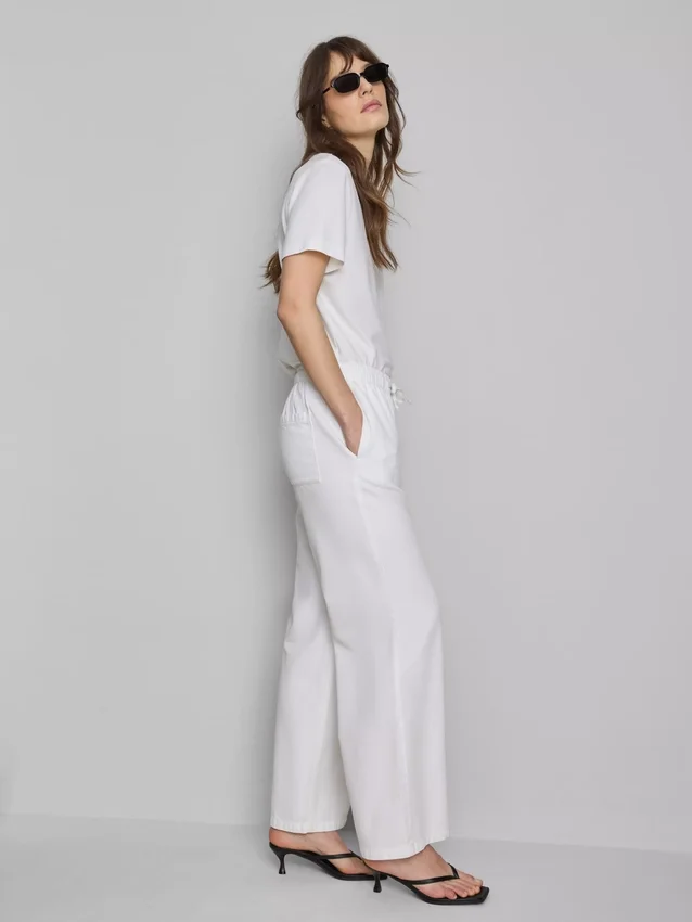 Straight-leg denim joggers