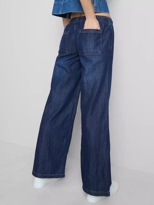 Straight-leg denim joggers