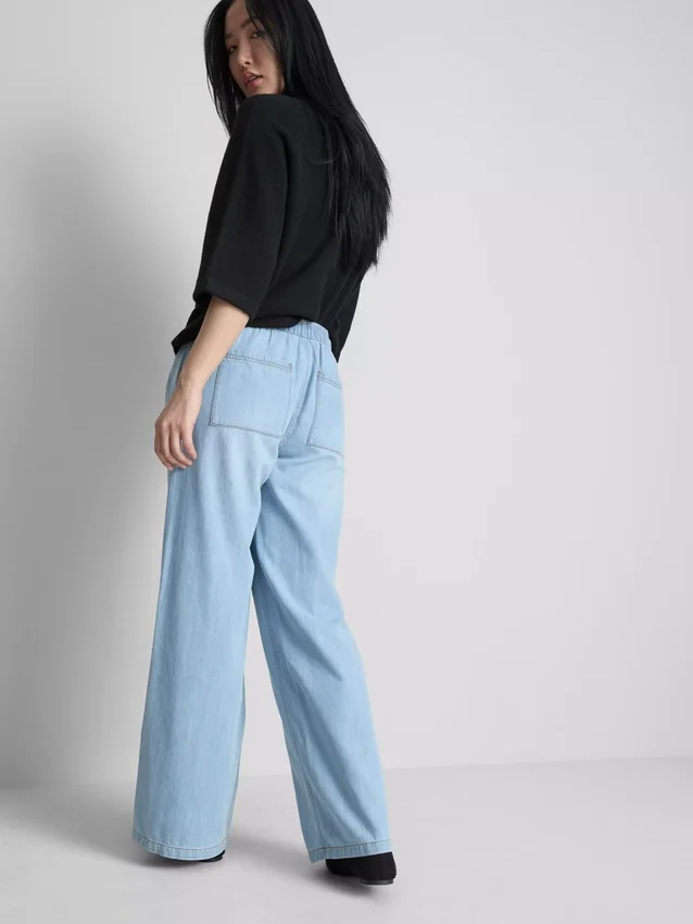 Straight-leg denim joggers