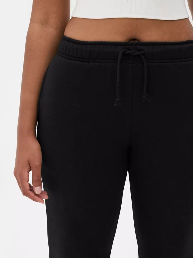 Straight leg sweatpants