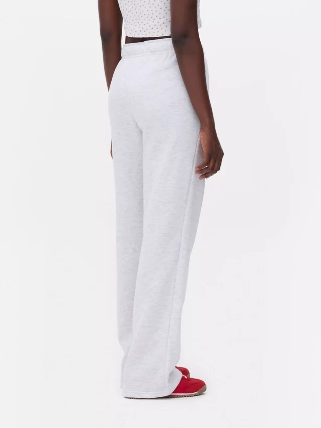 Straight leg sweatpants