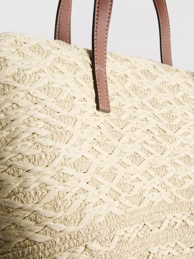 Straw bucket bag