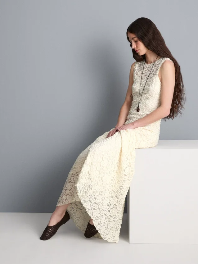 Stretch lace maxi dress