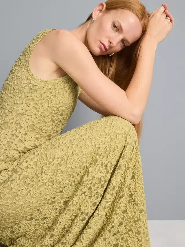 Stretch lace maxi dress