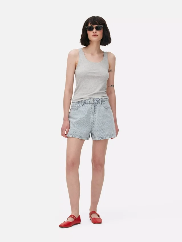 Stretch scoop neck tank
