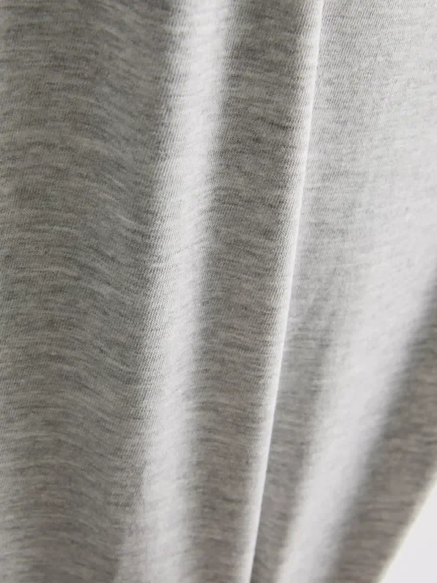 Stretch scoop neck tank