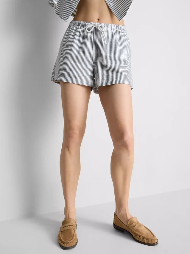 Stripe high-waisted oxford shorts
